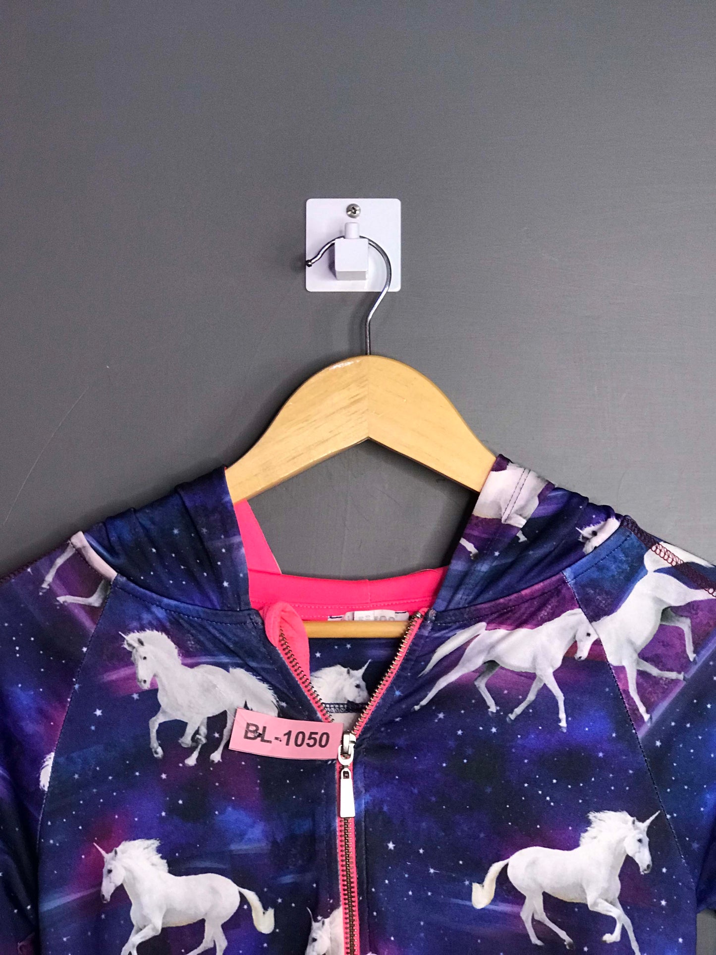 BL- 1050 BRAND :Blue zoo