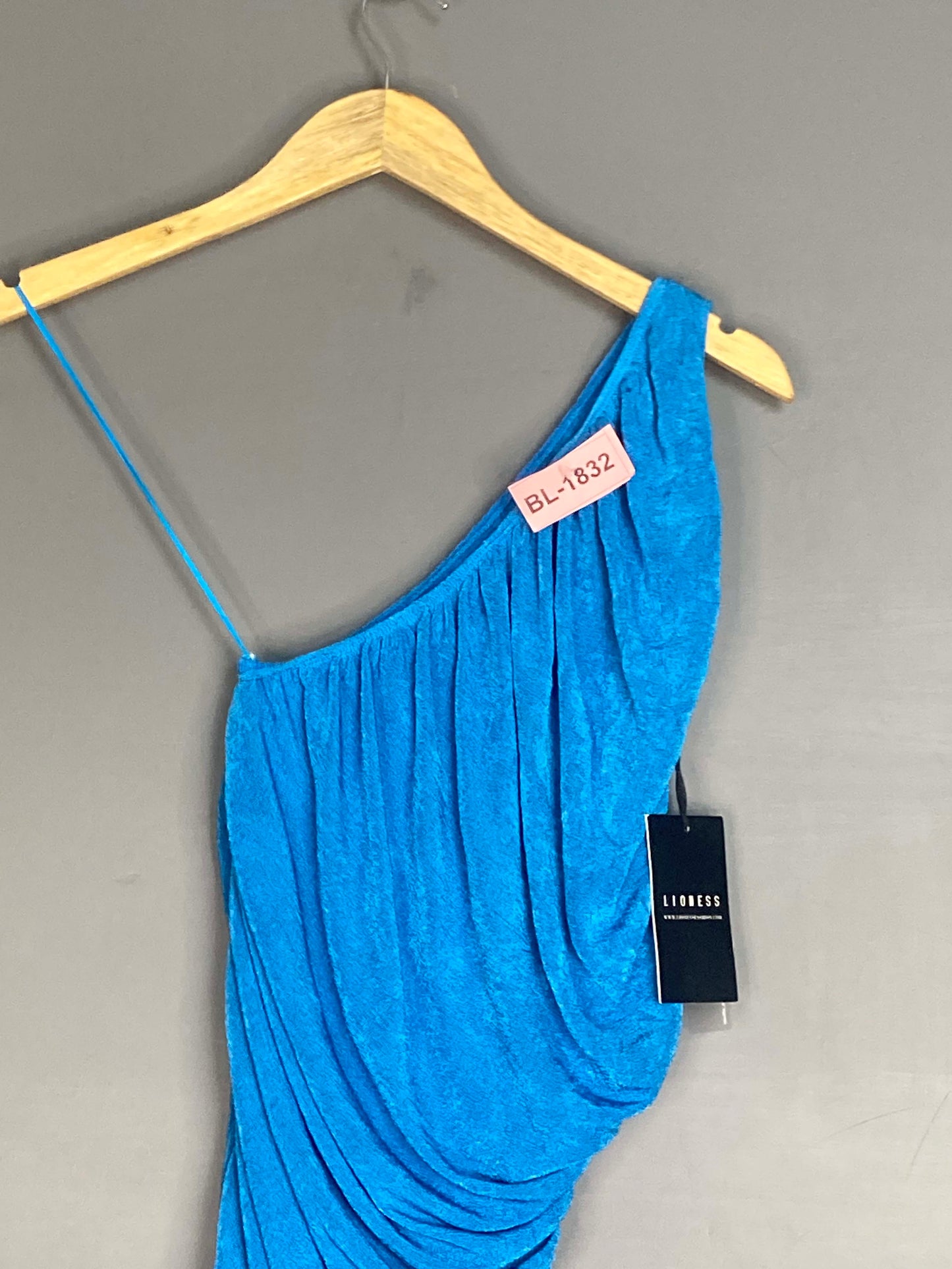 BL- 1832 BRAND: lioness